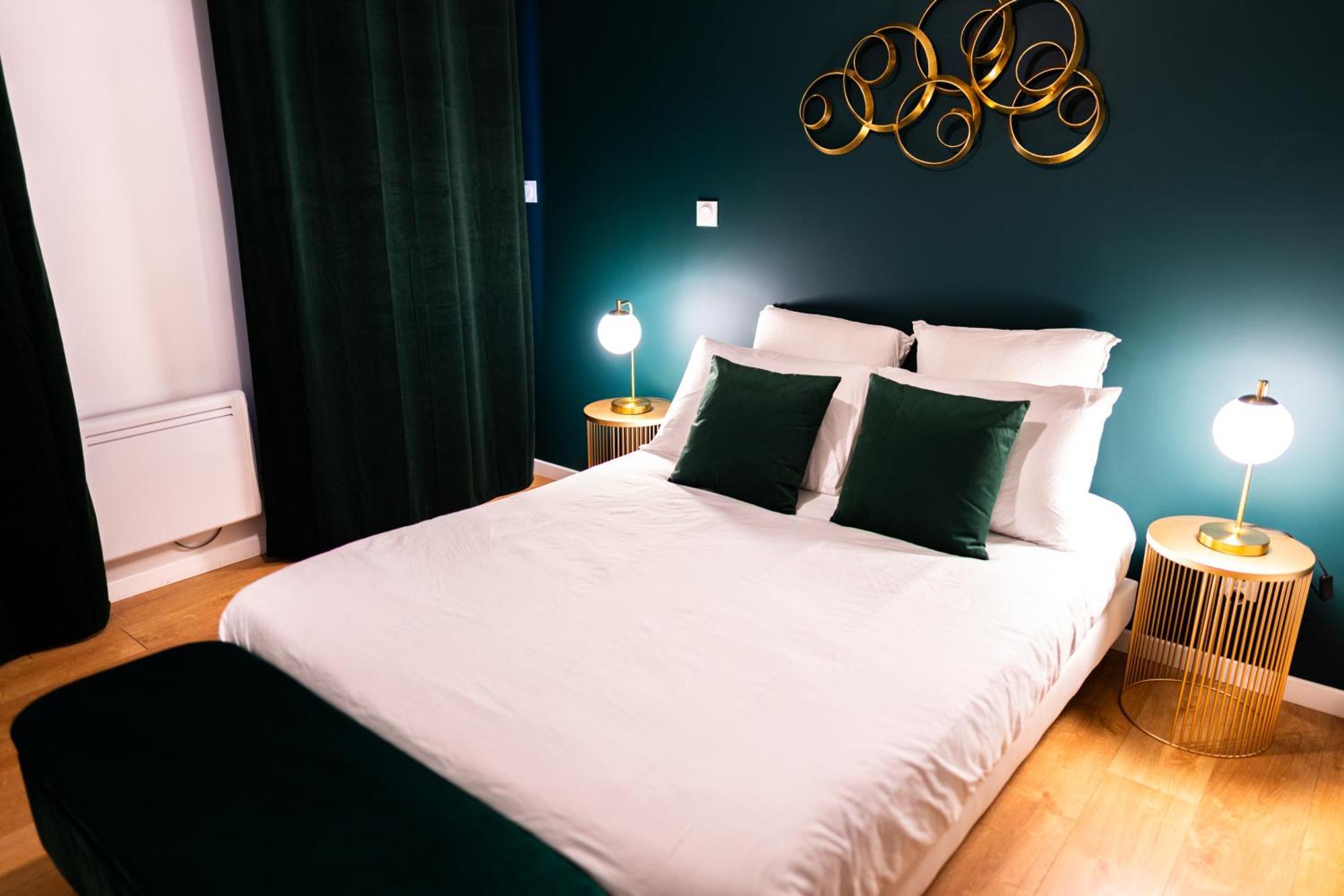 Grand Loft Familial 4 Chambres Avec Parking Prive Saumur Buitenkant foto