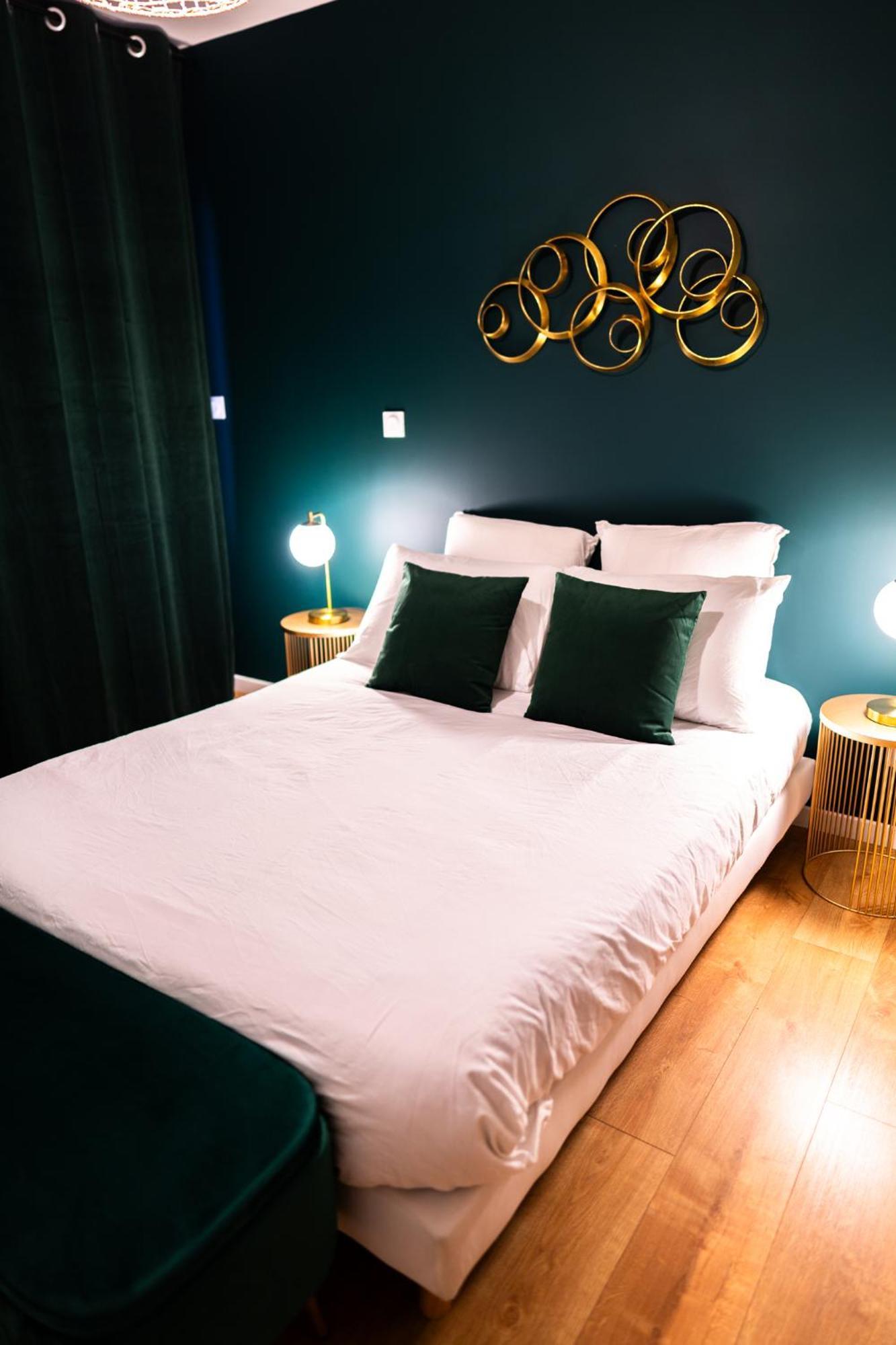 Grand Loft Familial 4 Chambres Avec Parking Prive Saumur Buitenkant foto